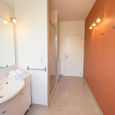 Jacquart, Close To Downtown, Free Private Parking * Reims
